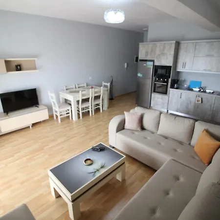 Xhemi'S Apartment Sarande Exterior photo
